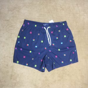 Quần-short-nam-AbercrombieFitch-có-họa-tiết-màu-đen-size-S-chính-hãng