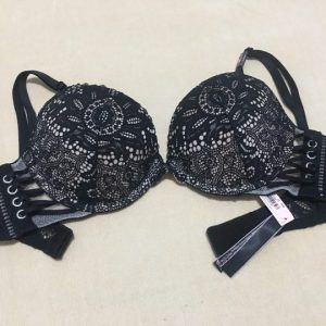 Áo-ngực-Victoria’s-Secret-very-sexy-nâng-nhiều-cài-sau-ren-màu-đen-size-34A-chính-hãng